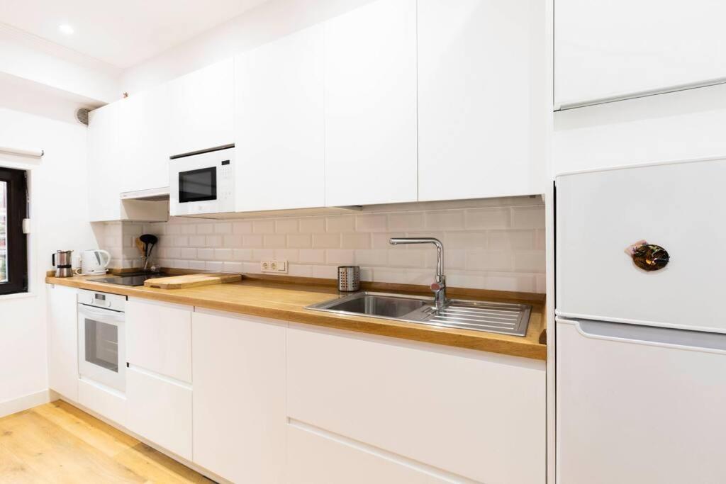Appartamento Sorgin-Etxe. Basquenjoy Hondarribia Esterno foto