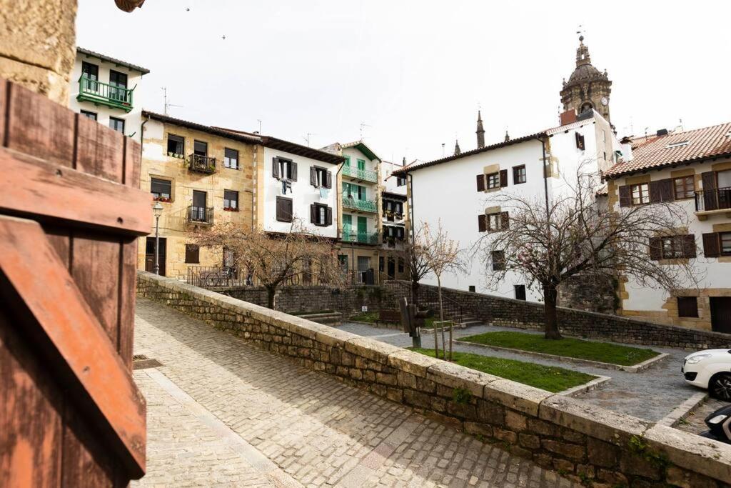 Appartamento Sorgin-Etxe. Basquenjoy Hondarribia Esterno foto